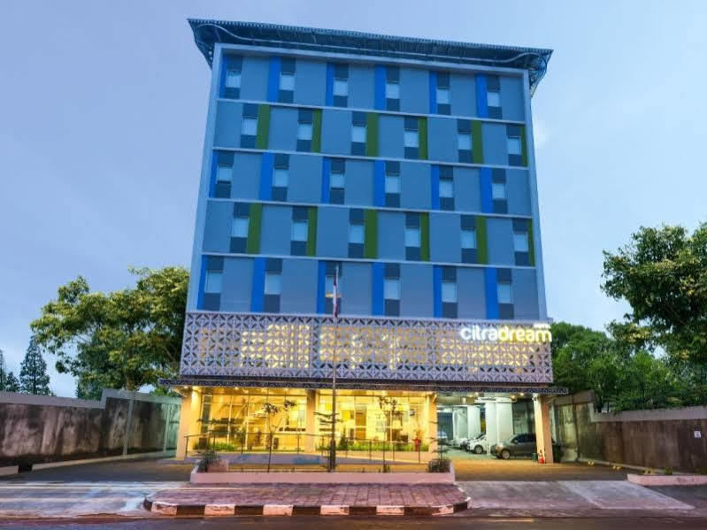 Hotel Citradream Tugu Yogyakarta Buitenkant foto