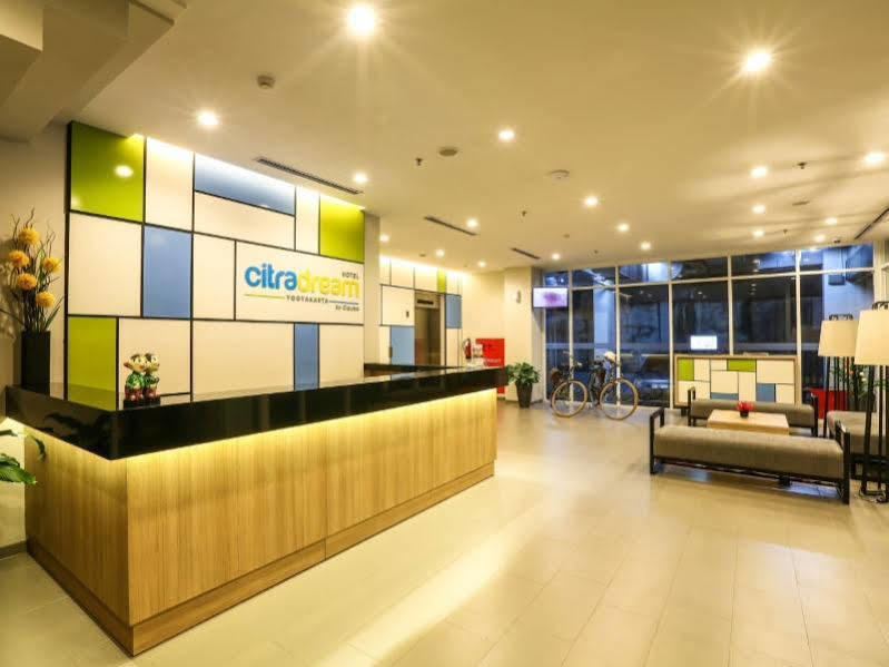 Hotel Citradream Tugu Yogyakarta Buitenkant foto