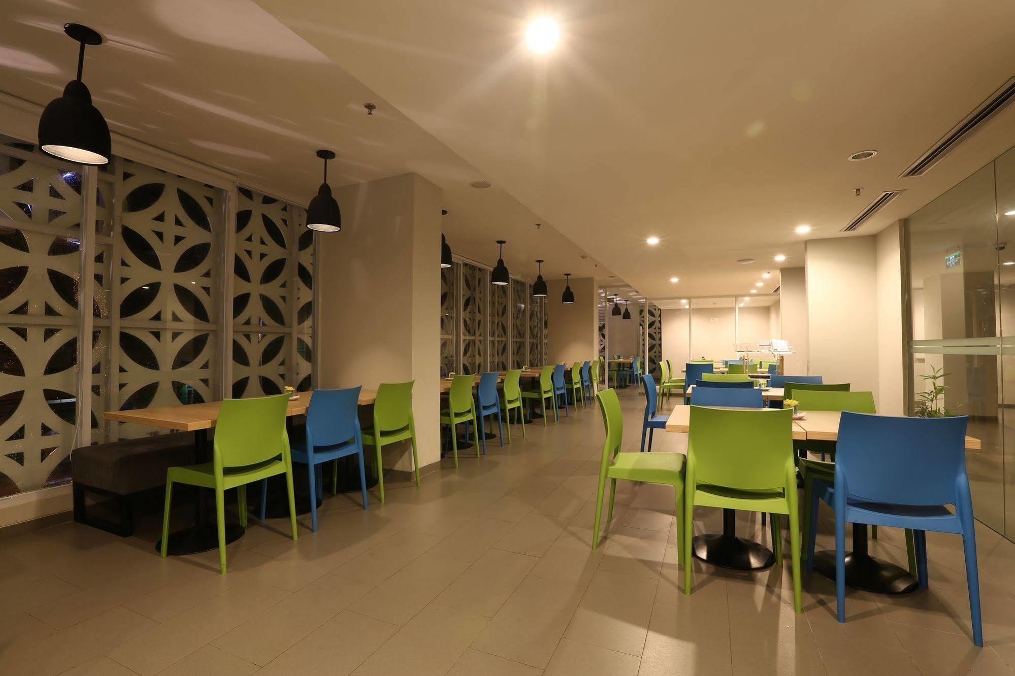 Hotel Citradream Tugu Yogyakarta Buitenkant foto
